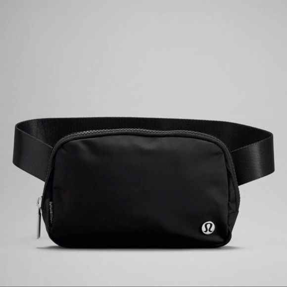 ❤️ONE LEFT NWT Lululemon Everywhere Belt Bag Black waist Fanny bag TikTok viral - Picture 12 of 12